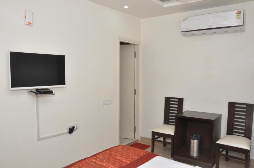 Hotel Al Gulzar Delhi  Eksteriør billede