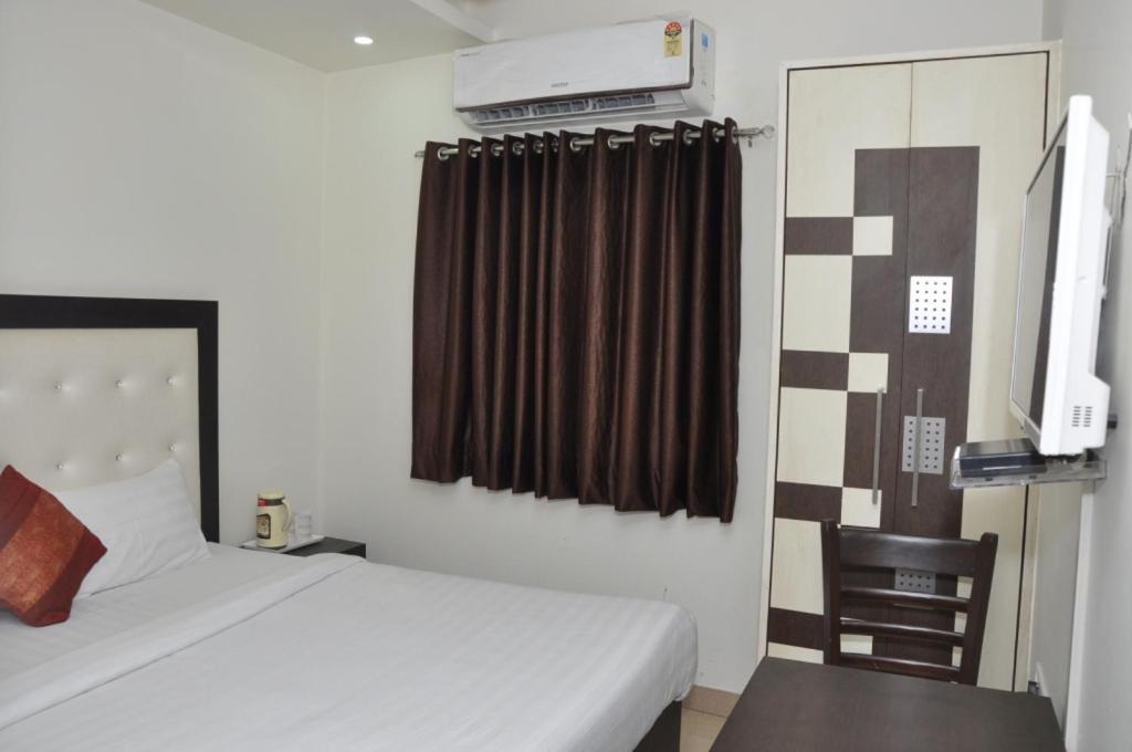 Hotel Al Gulzar Delhi  Eksteriør billede