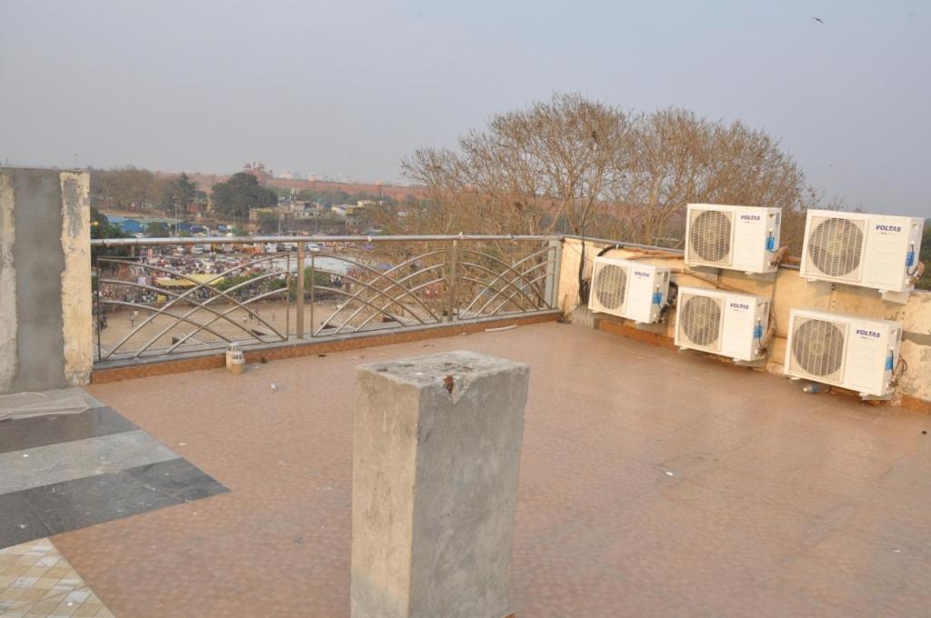 Hotel Al Gulzar Delhi  Eksteriør billede